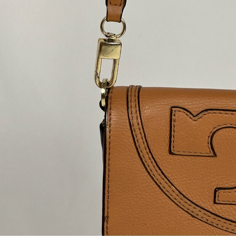 RARE GEM!! Tory Burch All T Crossbody Bag in Bark - Picture 3 of 16